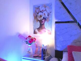 Linda Fosterr webcam model stream image