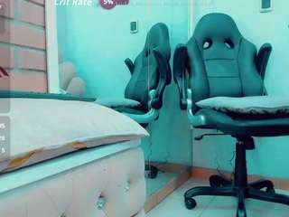 emilysaaenz webcam preview
