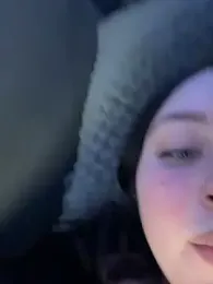 Evemeqt webcam model stream image