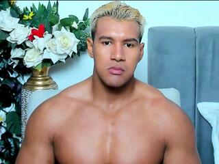 Cris Cruz webcam model stream image