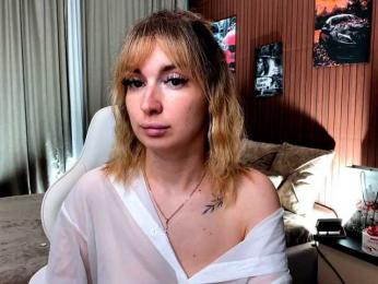 matreshka_ webcam model stream image