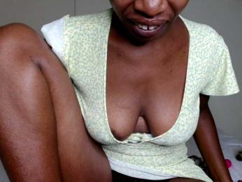 BlushAndMoan webcam preview