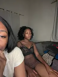 BonnyMolhada webcam stripchat model stream image