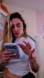 Shirlita2 webcam model stream image