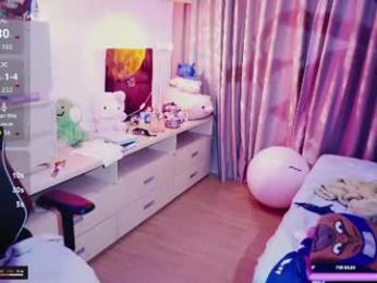 madnessalise webcam model stream image