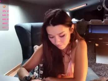 shachatte webcam model stream image