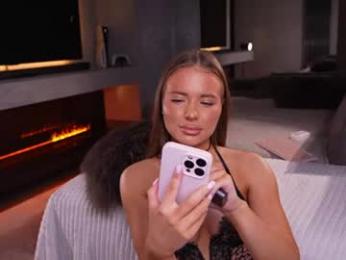 your_wild_lexi webcam model stream image