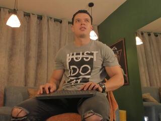 Yake Tyler webcam flirt4free model stream image