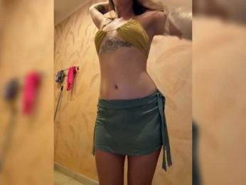 KinaMoonLove webcam model stream image