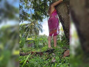 KinaMoonLove webcam model stream image