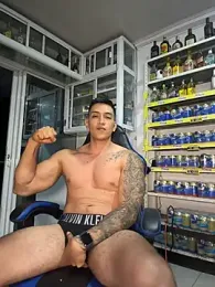OliverWest04 webcam model stream image