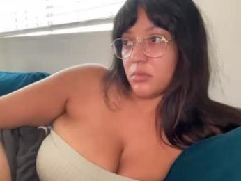 dreamyriri webcam chaturbate model stream image