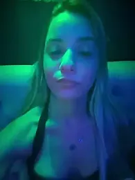 missbella_ webcam model stream image