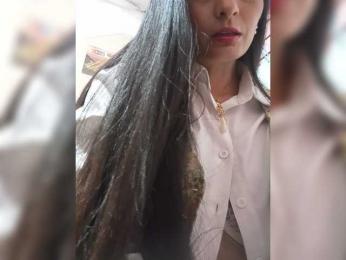 Bella-152 webcam model stream image