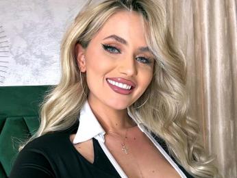 MoniqueSin webcam model stream image