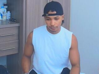Cassian Gold webcam flirt4free model stream image