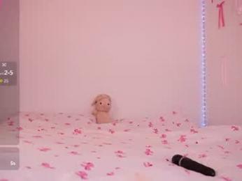 lisa_poetry webcam model stream image